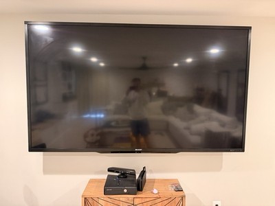 Sharp Aquos 95'' LED Flat Screen TV 1080p Wall Mountable Black HDMI USB