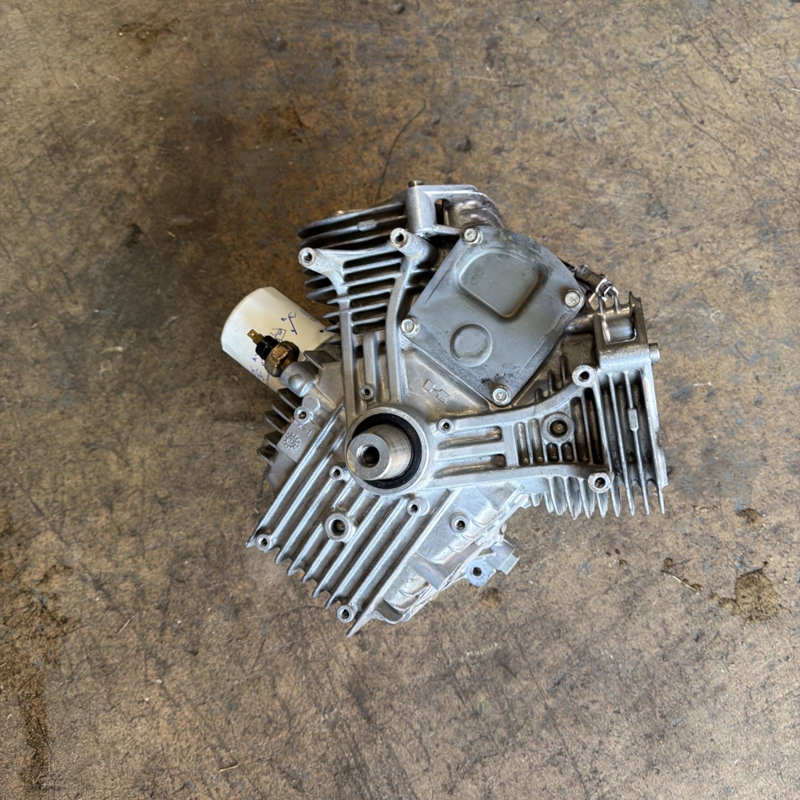 Kawasaki 49120-7113  Short Block  FH541V-AS04 1”x2” See All Pictures