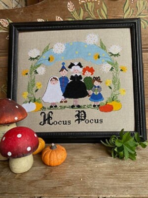 Hocus Pocus~Lilli Violette