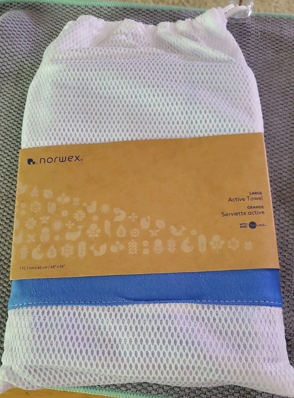 NEW Norwex Large Active Suede Like Towel (68 Inch by 26 Inch) w Bag - Beach 