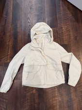 Lululemon Always Effortless Jacket Size 4 MSRP 148 Color Bone Good Condition