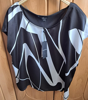 NEU! Comma Blusenshirt Gr. 44 schwarz/ weiß NP 49,99  AUSVERKAUFT!!!