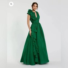 Mac Duggal 48856 Emerald Green Ruffle Shoulder V-Neck Chiffon Gown Sz 8 NWT
