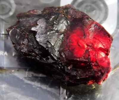 Natural Red Painite 87.80 Ct. Raw Rough Loose Gemstone making for Ring & Pendant