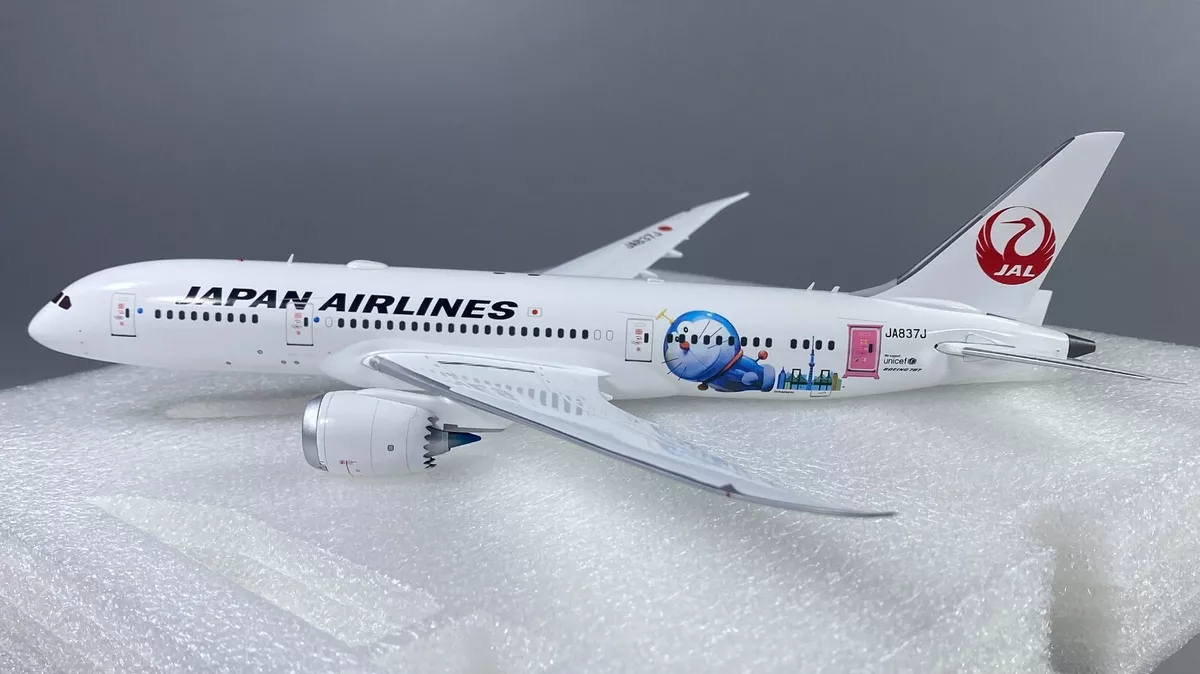 JC WINGS JAPAN AIRLINES BOEING 787-8 JA837J DORAEMON 1/200