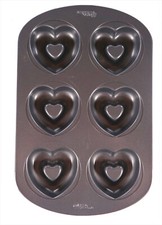 Wilton 6 Heart Doughnut Baking Pan Donut Mould Non Stick Valentines Love Cute