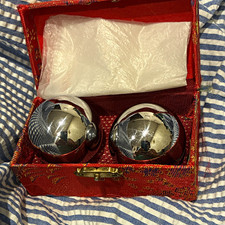 Silver Metal Baoding Massage Balls Set, Manual Rolling, 2 Balls, Red Case