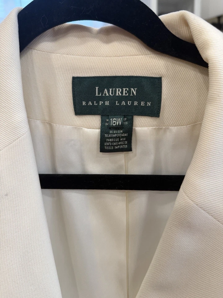 Vintage Ralph Lauren Ivory Blazer - Image 2 of 4