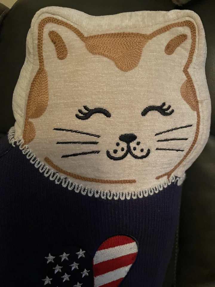 Decorative Patriotic Cat Pillow 20” American Flag Heart Design - Image 3 of 4