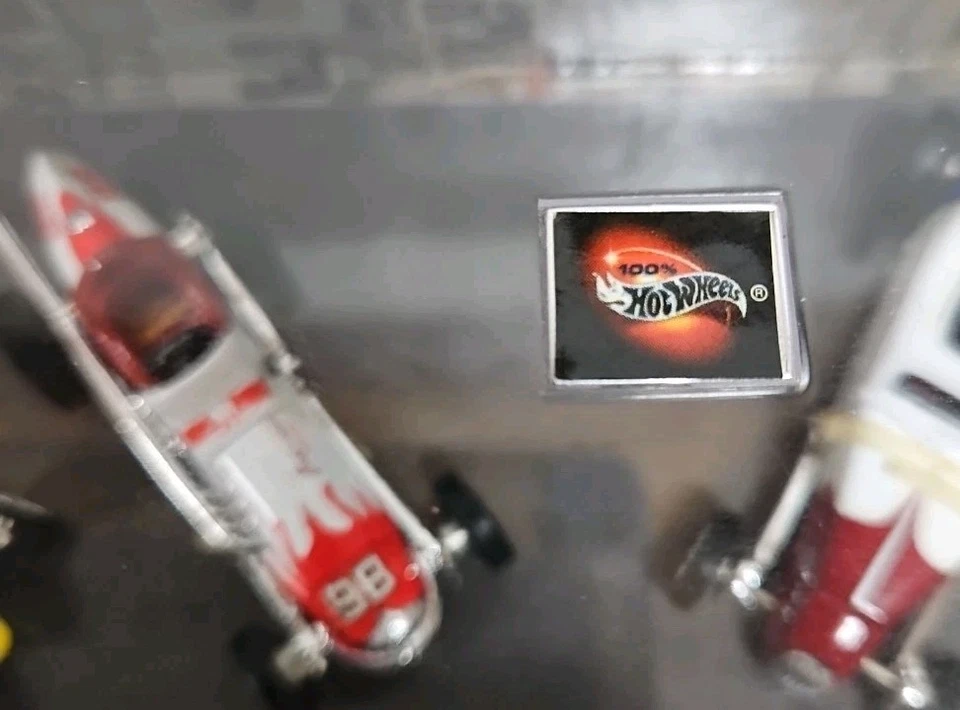 Hot Wheels 100% Bruce Meyer Gallery 1:64 4-Car Set Vintage Racing 2001 No Box - Image 3 of 4