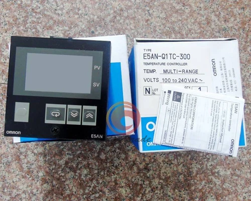 Omron Brand E5AN-Q1TC-300 100-240VAC New