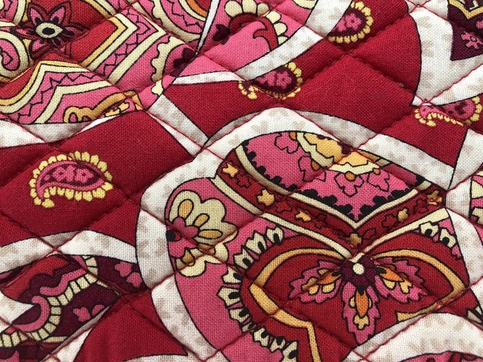 Vera Bradley E-READER SLEEVE Red Posies LOLA iPad Mini, Kindle Nook Nintendo - Image 2 of 4