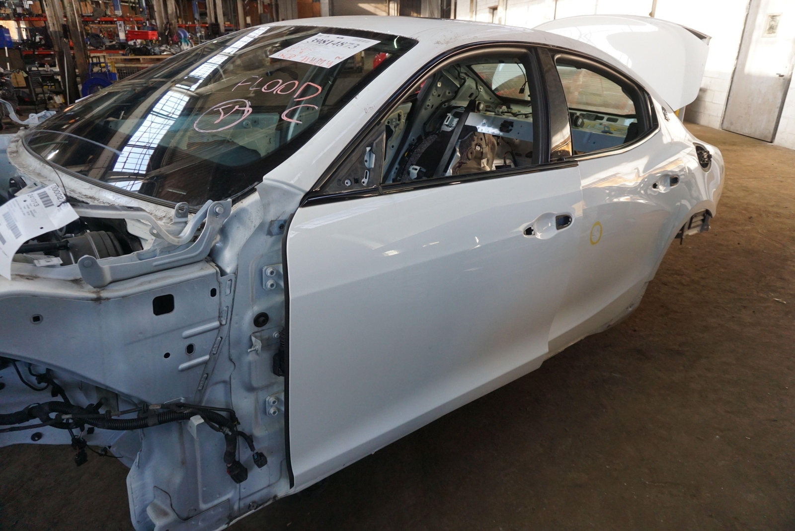 Front Left Driver Door Shell White OEM 673007994 Maserati Ghibli M157 2014-17+