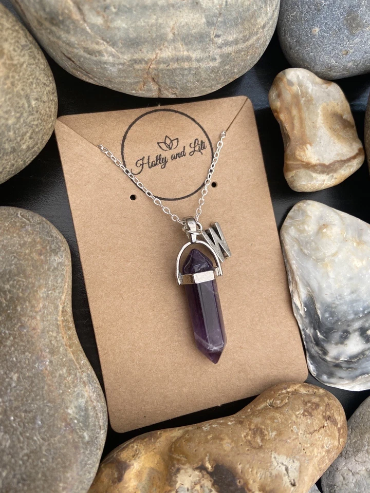 Collar personalizado cristal púrpura amatista iniciales del alfabeto y piedra de nacimiento  Foto 4 de 4