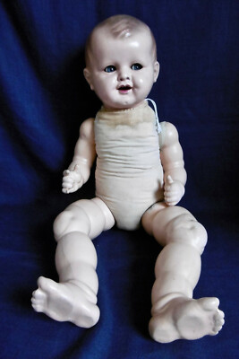 GRAND BÉBÉ CARACTÈRE ANCIEN - ALLEMAND - BISCUIT/TERRE DE PIPE - Hauteur 62 cm
