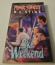 R. L. Stine Ski Weekend (Fear Street, No. 10) 1991 Paperback First Edition/Print
