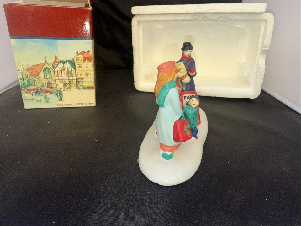 РОЖДЕСТВО - LEMAX 1997 - ФАРФОРОВАЯ ДЕРЕВЕНСКАЯ КОЛЛЕКЦИЯ - ПОЕЗДКА НА ПОНИ - 73218 - Изображение 3 из 4