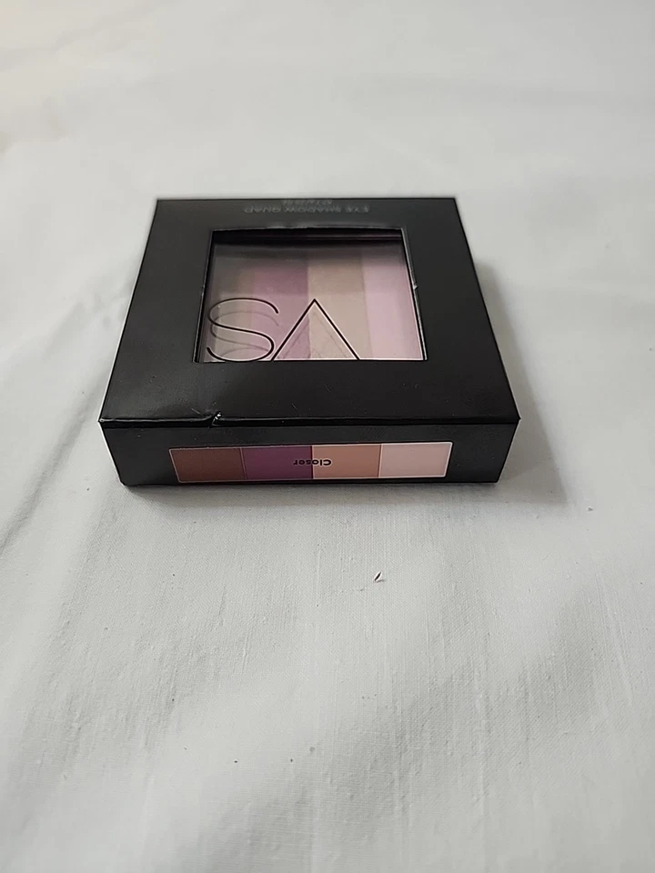  New Victoria's Secret eye shadow quad CLOSER - Image 4 of 4