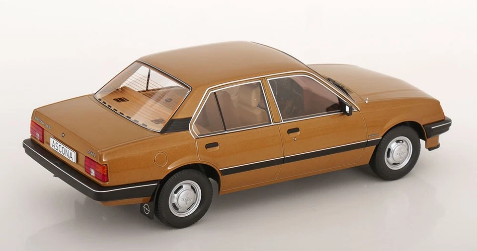 1:18 MCG Opel Ascona C 1981 lightbrown-metallic - Bild 2 von 3