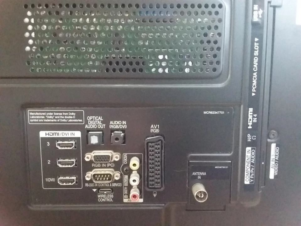 LG 42LE4500 42" 1080p HD LCD TV / LED Television - SPARES OR REPAIRS - ANGLESEY - Image 4 of 4