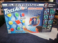 Mattel Electronic Toss Across with Lights  Sounds Family Game 2008 in Orig Box