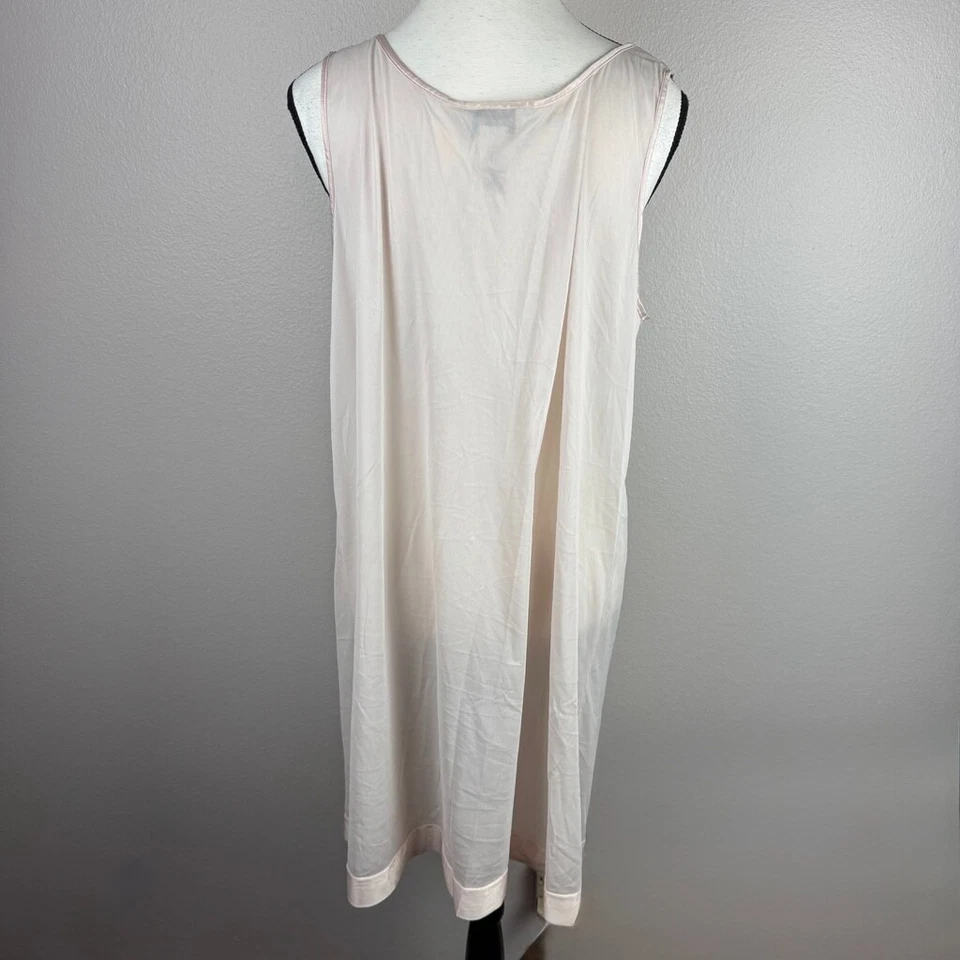 Vanity Fair Vintage Women's Light Pink Nylon Silky Lingerie Nightgown Slip Dress Foto 4 de 4