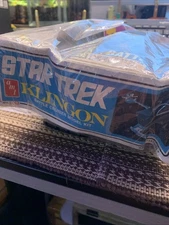 Star Trek Klingon Battle Cruiser Model Kit AMT S952 1968 Severe Water Damage 👀