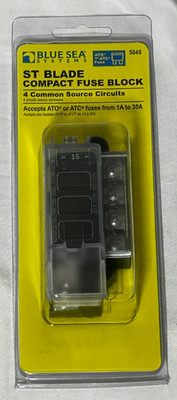 Blue Sea Systems ST Blade Compact Fuse Block   4 Circuit (New Old Stock)