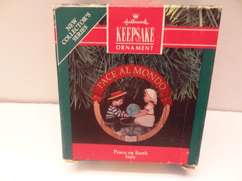 Hallmark 1991 PEACE ON EARTH ITALY 1st in the series Ornament - Picture 6 of 7