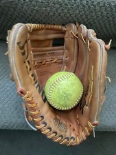 Spalding Supreme XS 42-201 Pro Softball 14" Baseball Glove Mitt Right Hand Throw