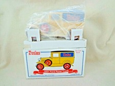 NEW EASTWOOD 1931 FORD PANEL TRUCK POSIES BANK WITH KEY 1/25 SCALE