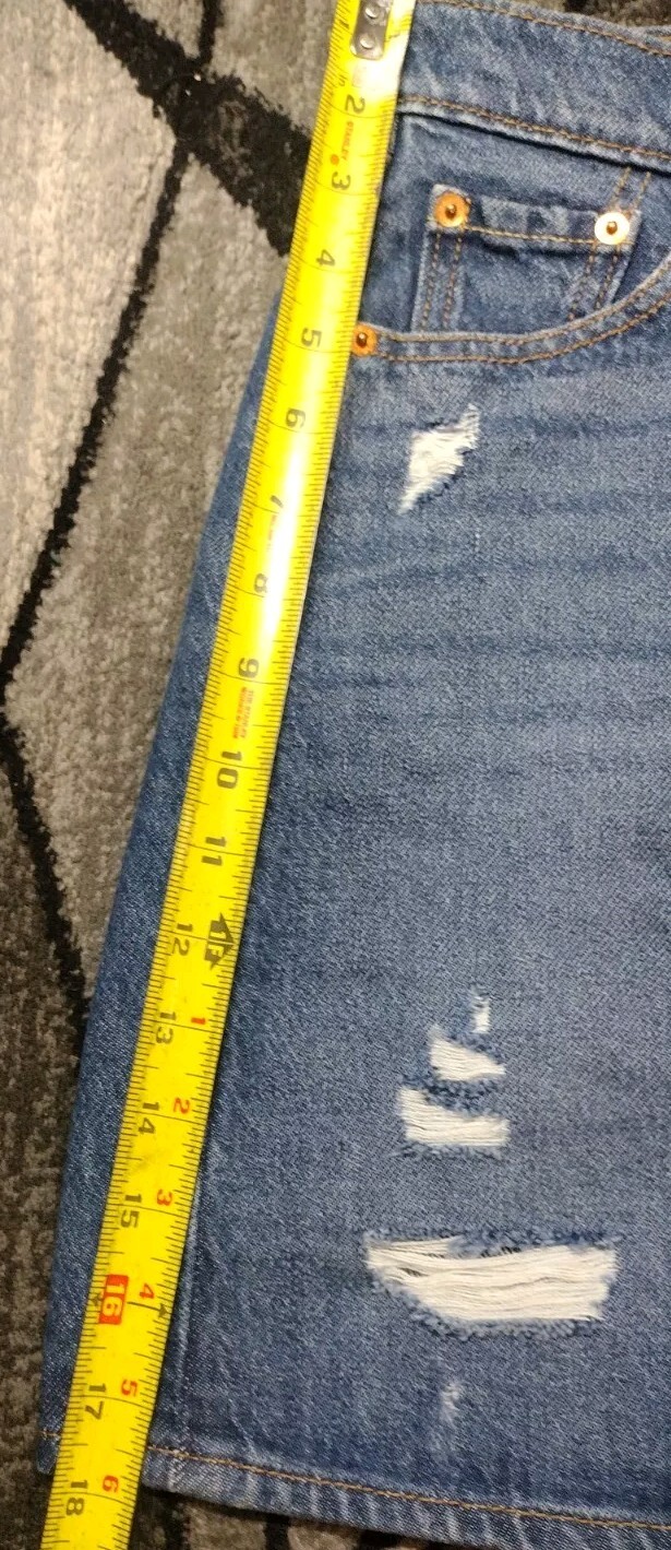 Picture 7 of 12