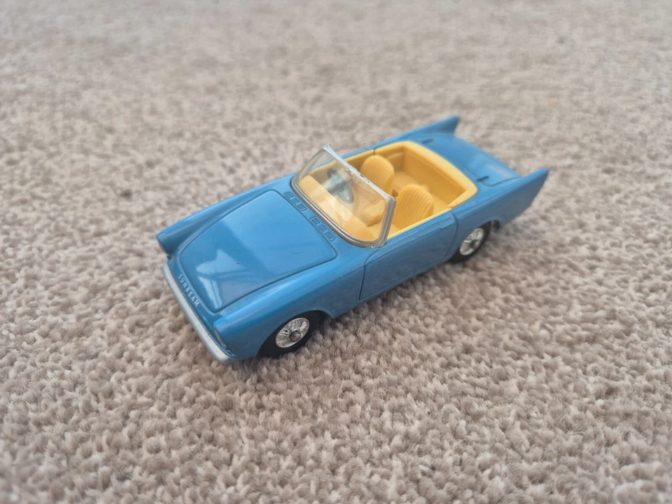 CORGI JAMES BOND ULTIMATE COLLECTION SUNBEAM ALPINE DR NO DIECAST CAR TY02501 - Image 3 of 4
