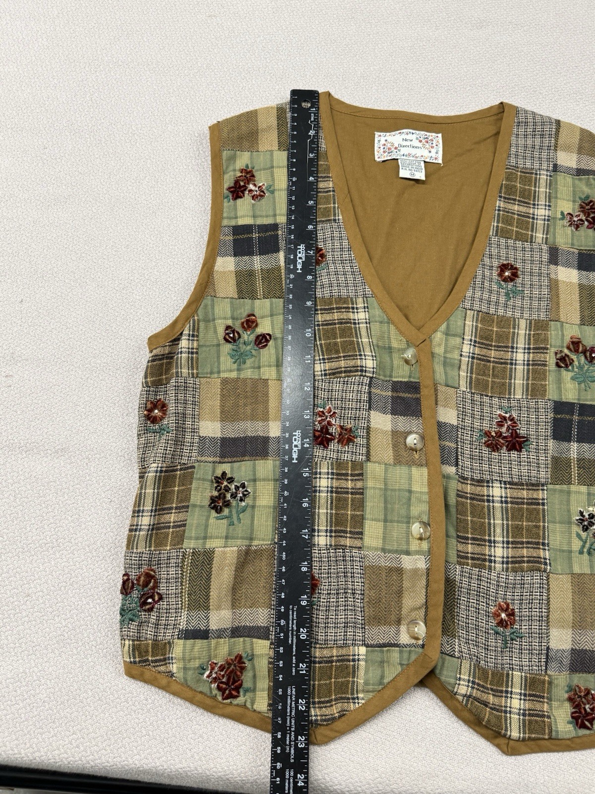 Vintage New Directions Plaid Patchwork Quilt Embr… - image 3