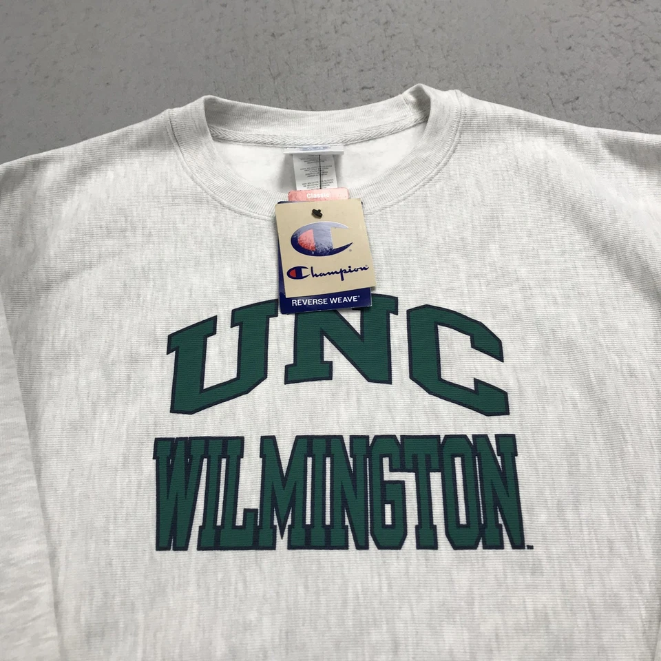 UNC Wilmington Sudadera Para Hombres XL Campeón Tejido Inverso Cuello Redondo NCAA NUEVA CON ETIQUETAS Foto 3 de 4
