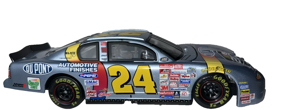 Coche Chevy fundido a presión vintage Jeff Gordon #24 Silver Millennium DuPont NASCAR 2000 Foto 4 de 4