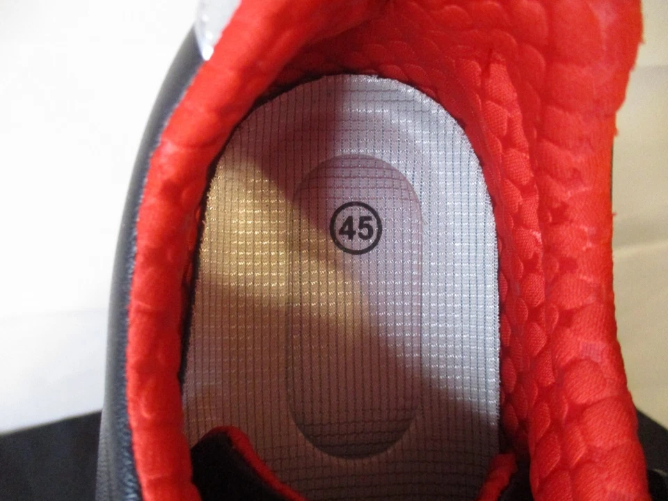 Zapatos de ciclismo Bucklos B708 negro/rojo/blanco gancho y bucle talla 11,5 EE. UU. con tacos Foto 4 de 4