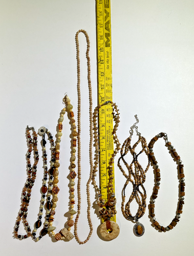 Lot (7) Tan, Brown, Beige Stone Bead Necklaces - 第 2/14 張圖片