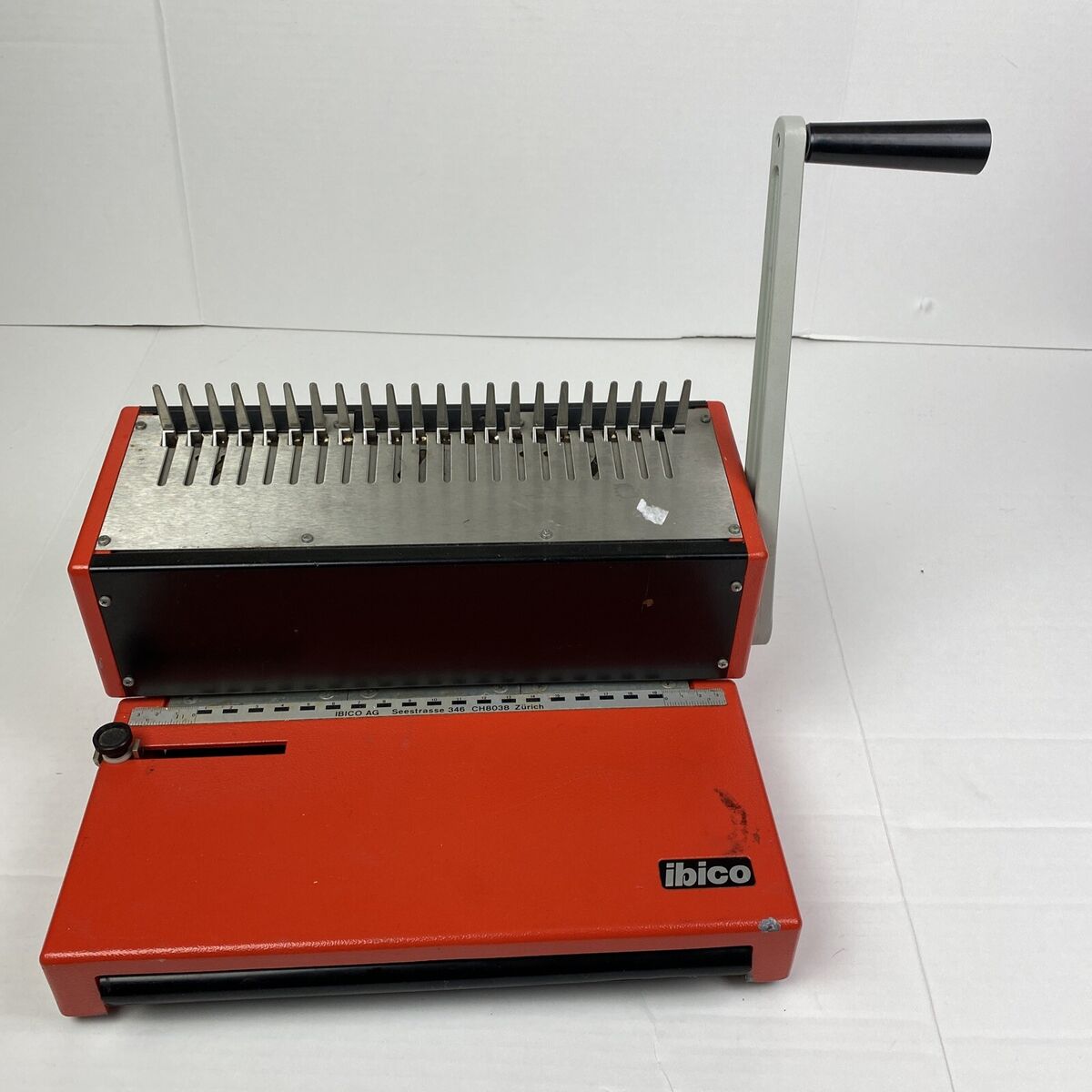 Ibico AG Seestrasse 346 CH-8038 Komborella Binding Machine Ibico AG Seestrasse 346 CH-8038 Komborella Binding Machine