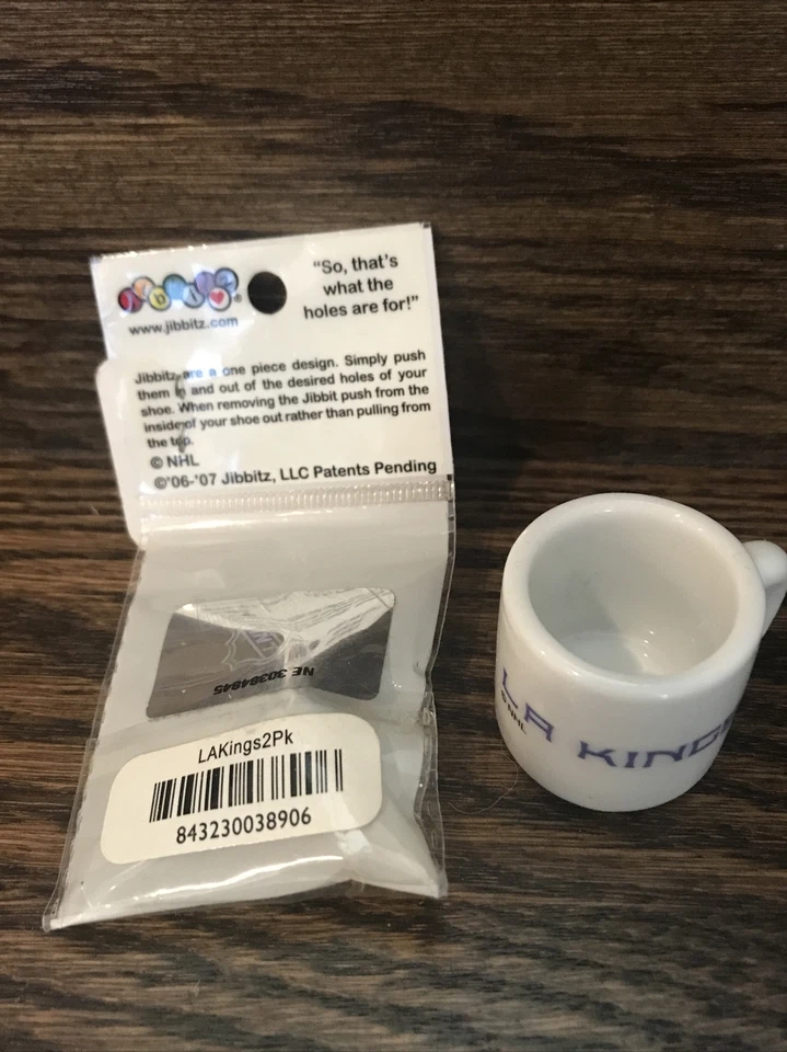 1 pack of 2 NHL jibbitz Los Angeles Kings (fits crocs) discontinued & Mini Mug - Image 4 of 4