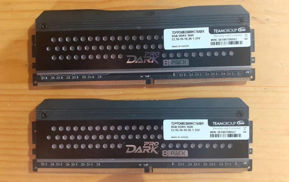 Team Group T-Force Pro Dark 8Pack Memory Kit | DDR4 3600, CL16 | 16GB (2x8) - Image 2 of 3