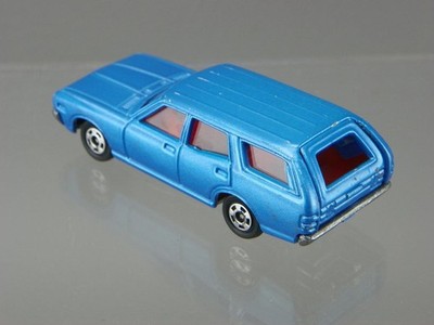 Vintage 1976 Tomica Tomy No.47 S=1/65 Diecast Blue Nissan Gloria