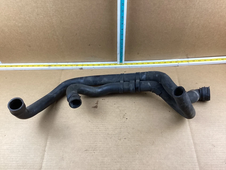 Tubo de manguera de refrigerante del motor Porsche Cayenne 2008-2010 3,6 L 7L5122101F fabricante de equipos originales Foto 4 de 4