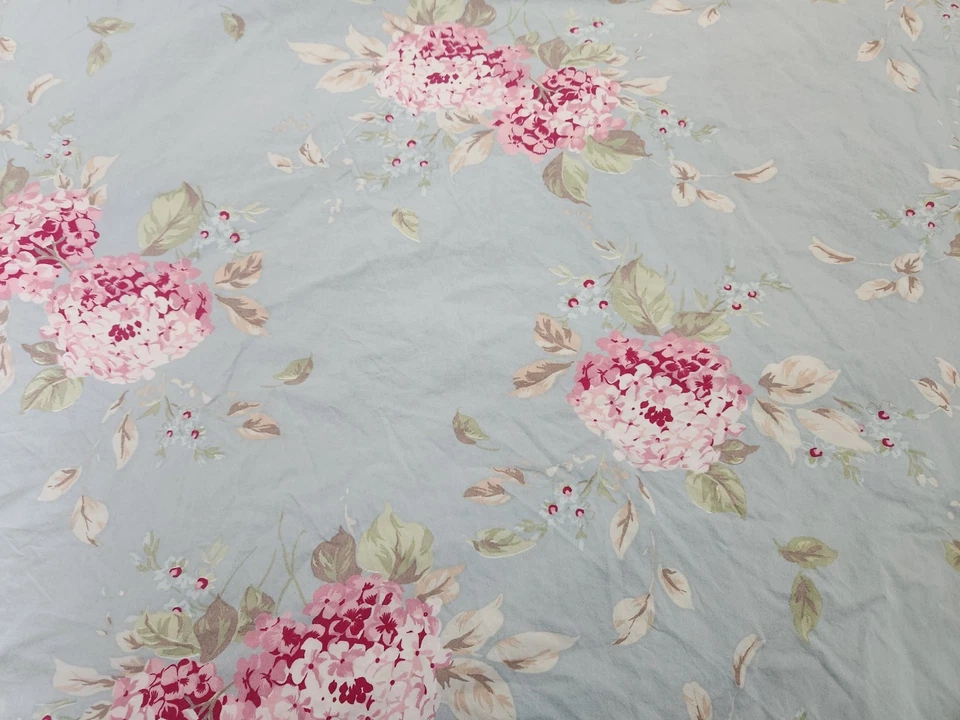 SIMPLY SHABBY CHIC KING HYDRANGEA FLORAL DUVET & PILLOW SHAM SET - Image 4 of 4