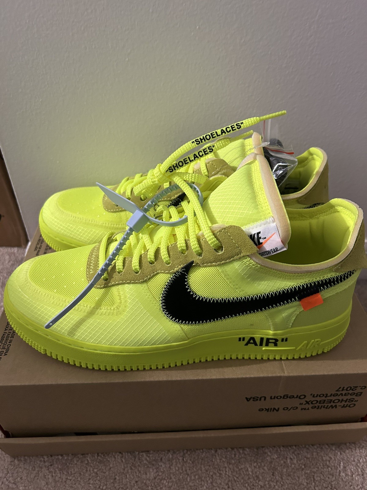 Brand new Nike Air Force 1 Low Off-white Volt black men’s size 10 authentic snkr thumbnail 10
