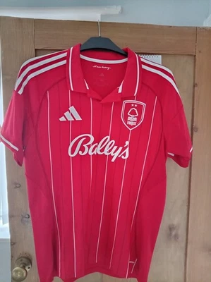 adidas Nottingham Forest Home Shirt Red Adults Size L Short Sleeve - Image 1 of 4