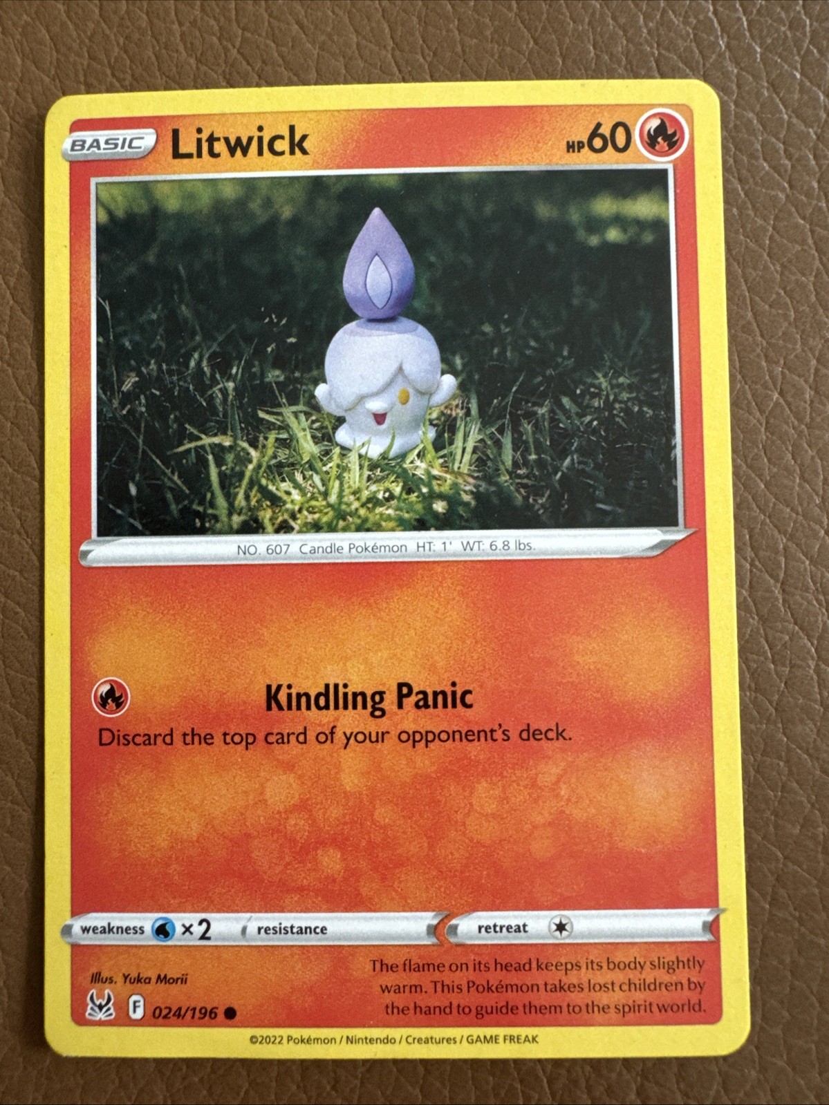 Pokemon TCG Card - Litwick 24/196 Common | 2022 Lost Origin | NM/Mint