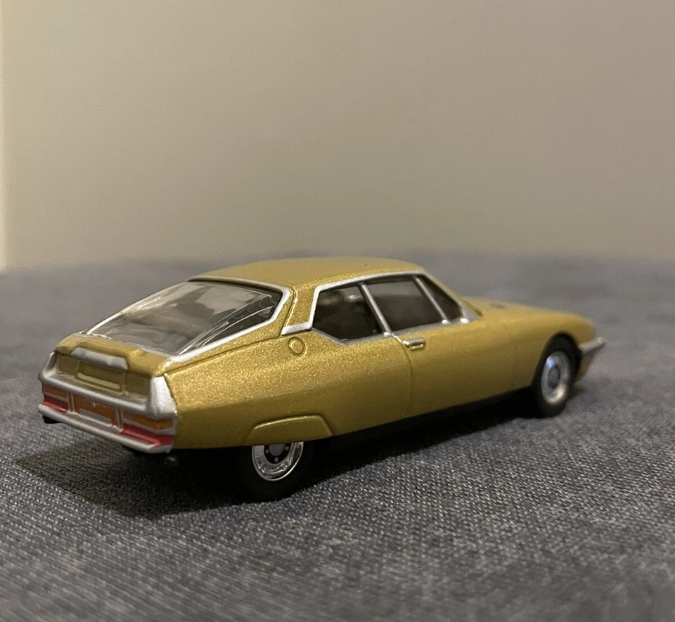 Modellino Norev Citroen Sm Oro 1/64 3 inches 1:64 Metallo Nuova Senza Scatola - Immagine 3 di 4
