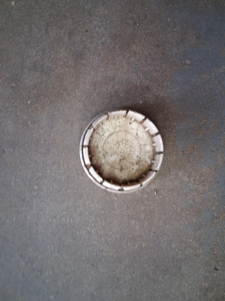 Tapa central Jeep Wrangler Grand Cherokee Compass Commander Liberty 52059522AB OEM Foto 2 de 2