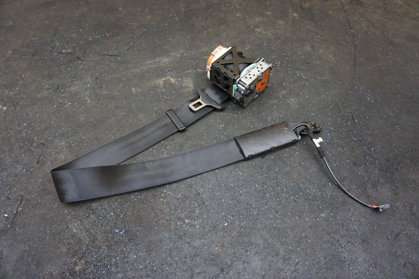 Right Passenger Convertible Seat Belt Retractor 427857706D Audi R8 Spyder 11-12